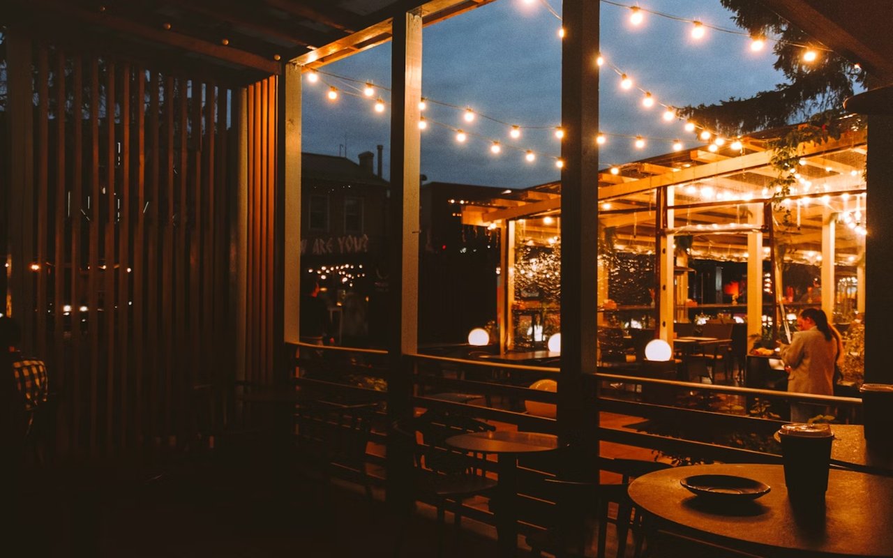 Best Outdoor Dining Destinations in Detroit