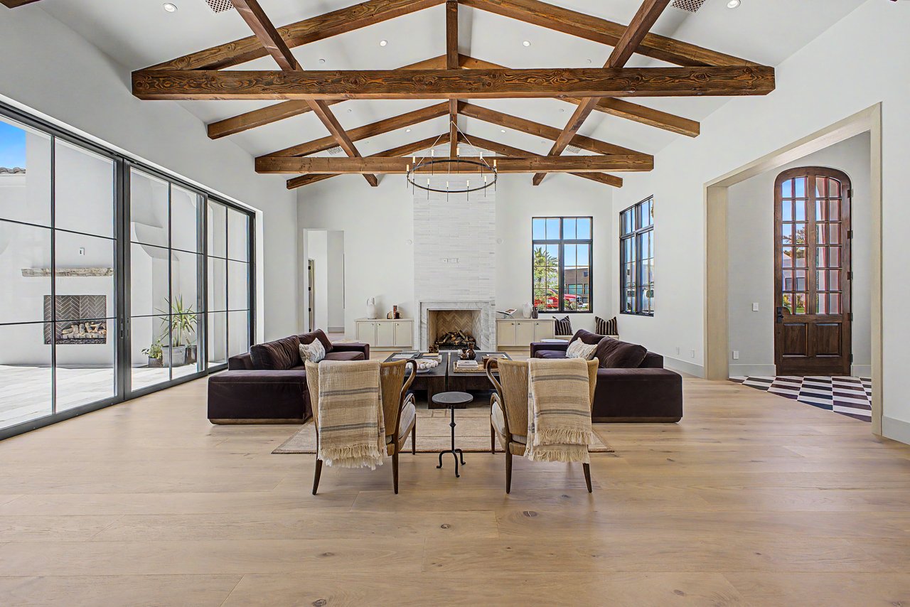 The Berneil House Paradise Valley Demonstrates Organic-Luxe design