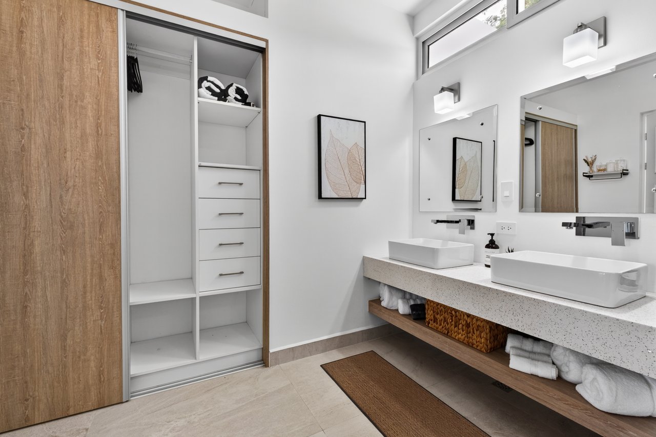 C5 Enclave | Premium Furnished 5-Bedroom Retreat Near Playa Avellanas
