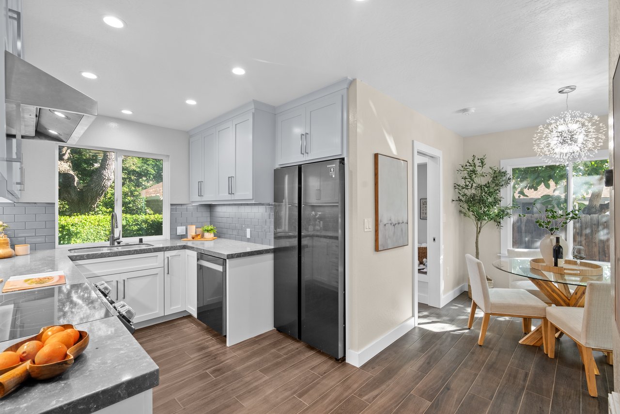 389 East Washington Avenue