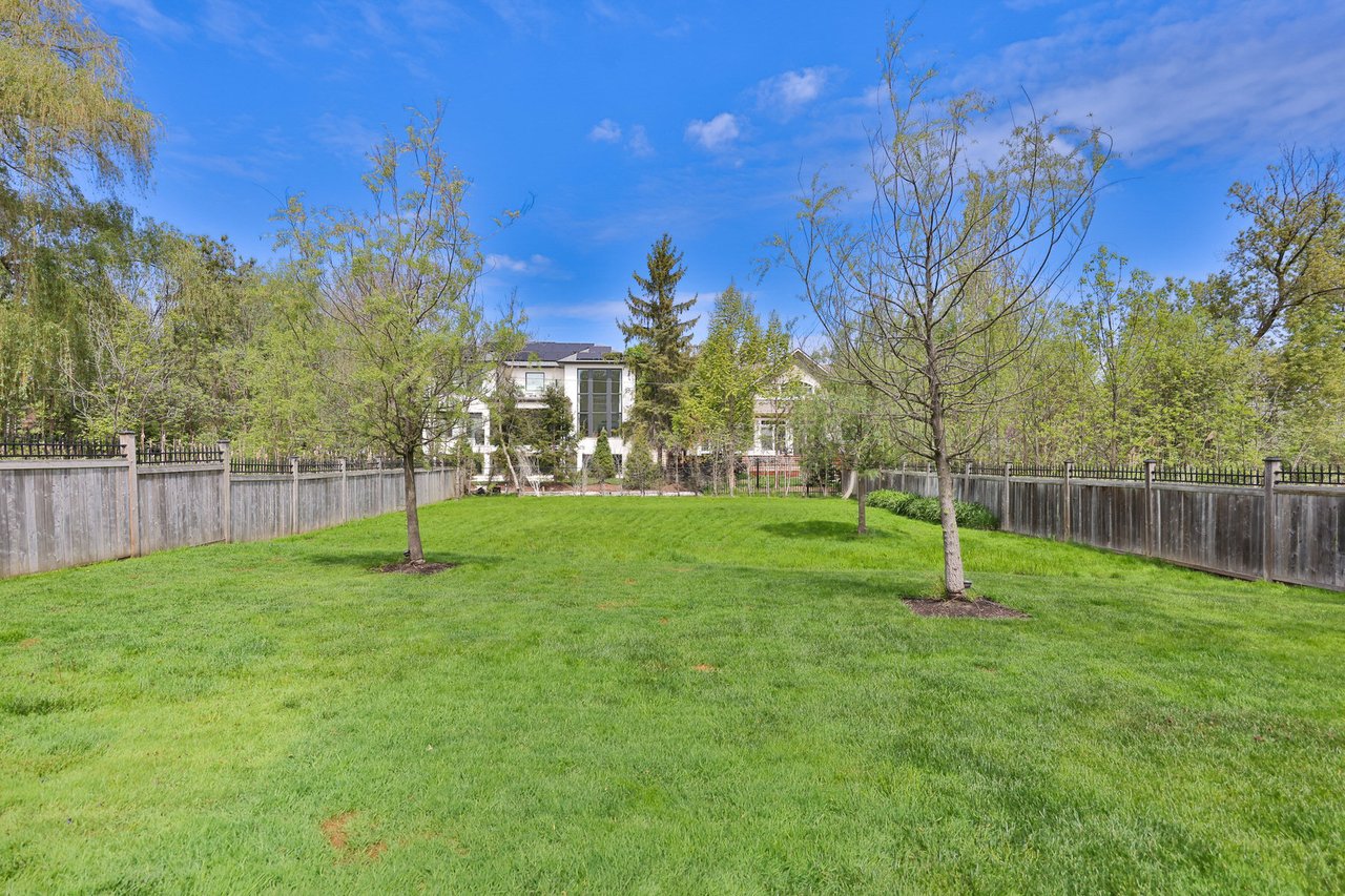 1215 Indian Road