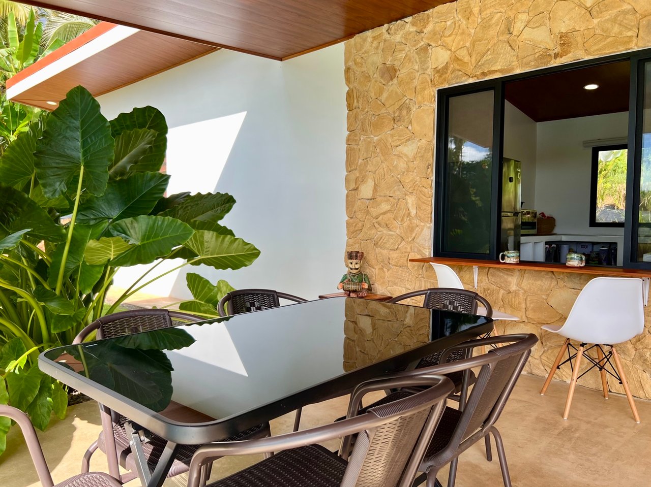 Brand New Modern Home in a Private Tropical Setting - Tres Rios