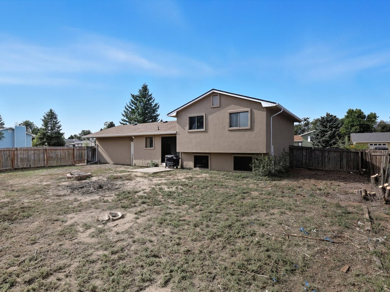 6735 Goldfield Drive