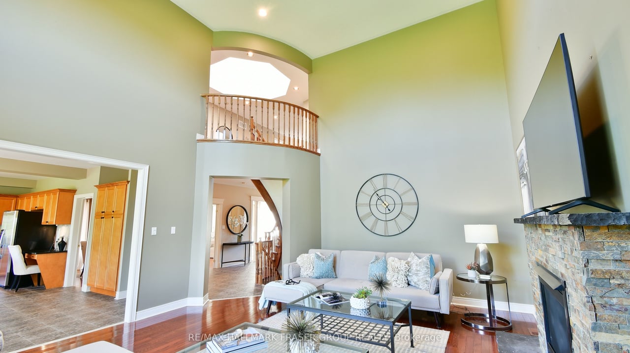 64 Roberson Dr