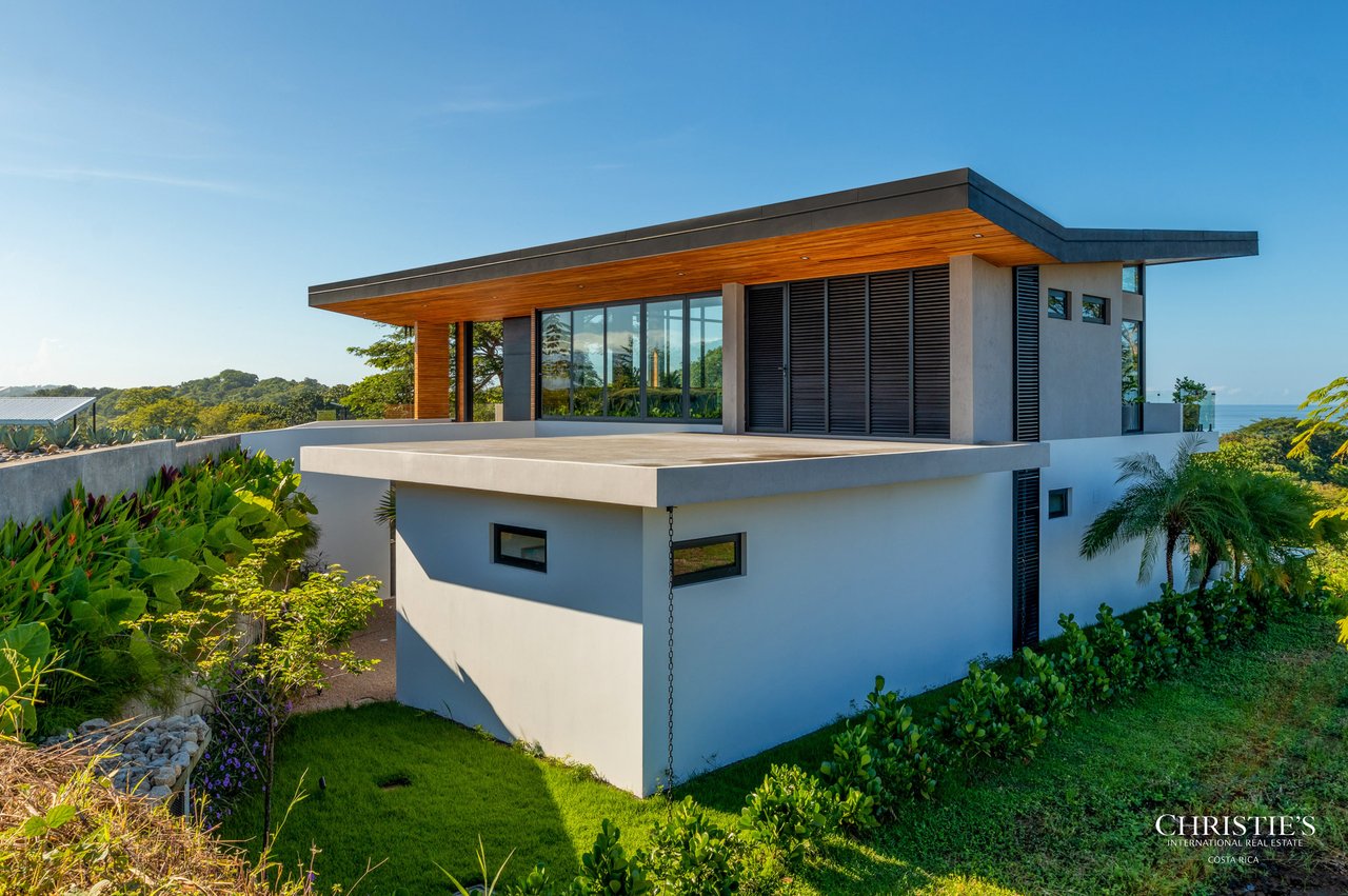 Tropical Luxury Ocean View Garden House Villa