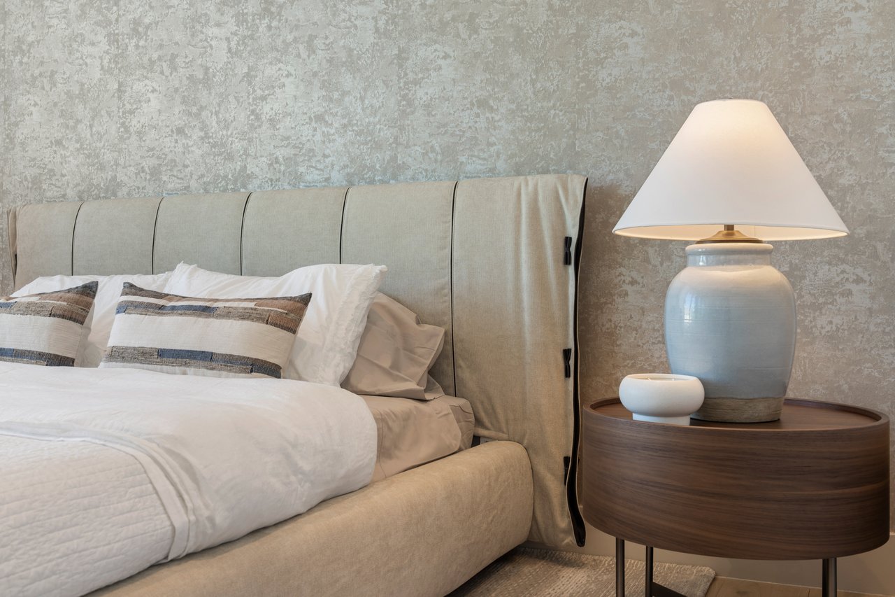 2950 NE 164th Street