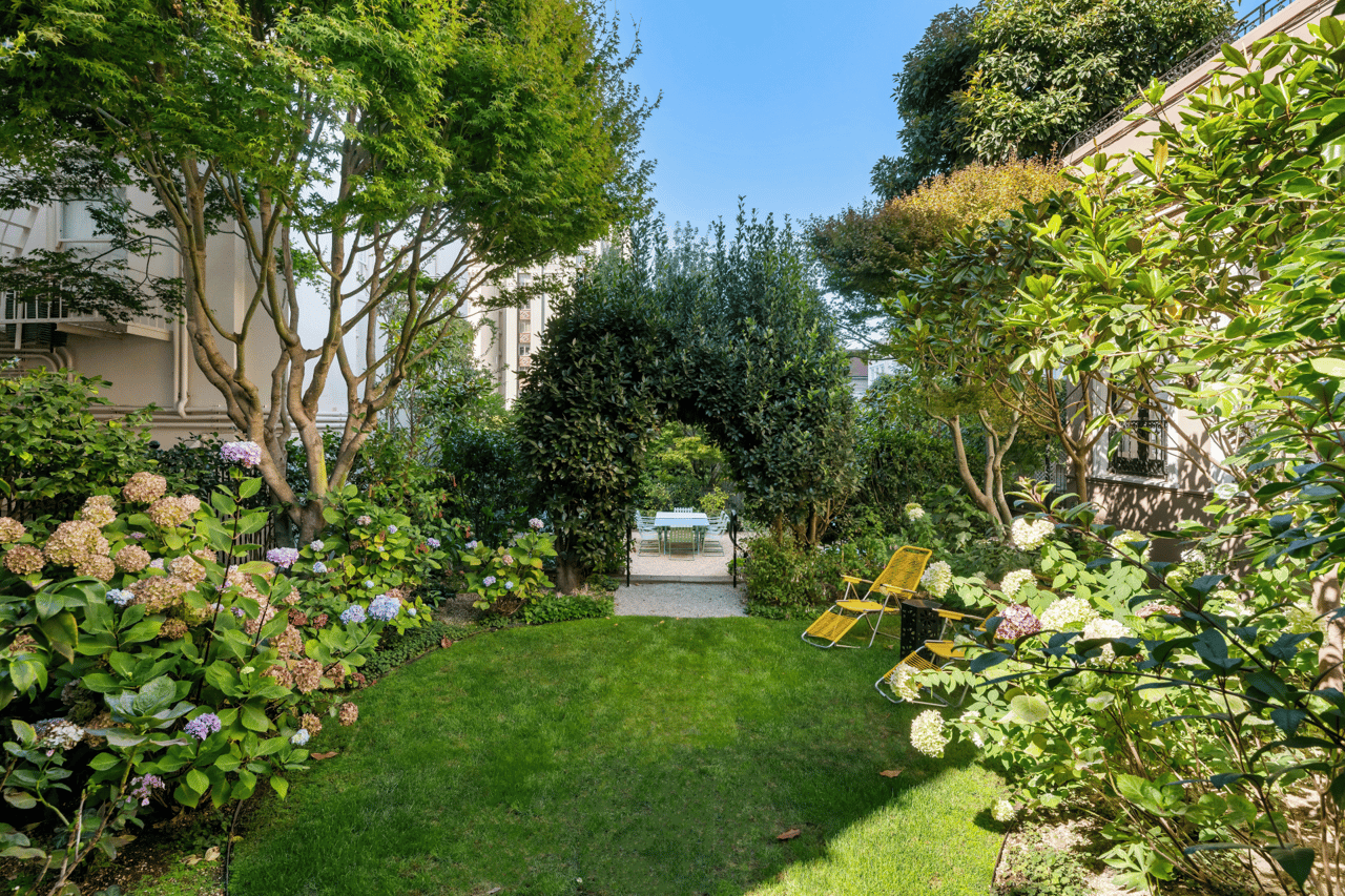 Magnificent Apartment at The Heights