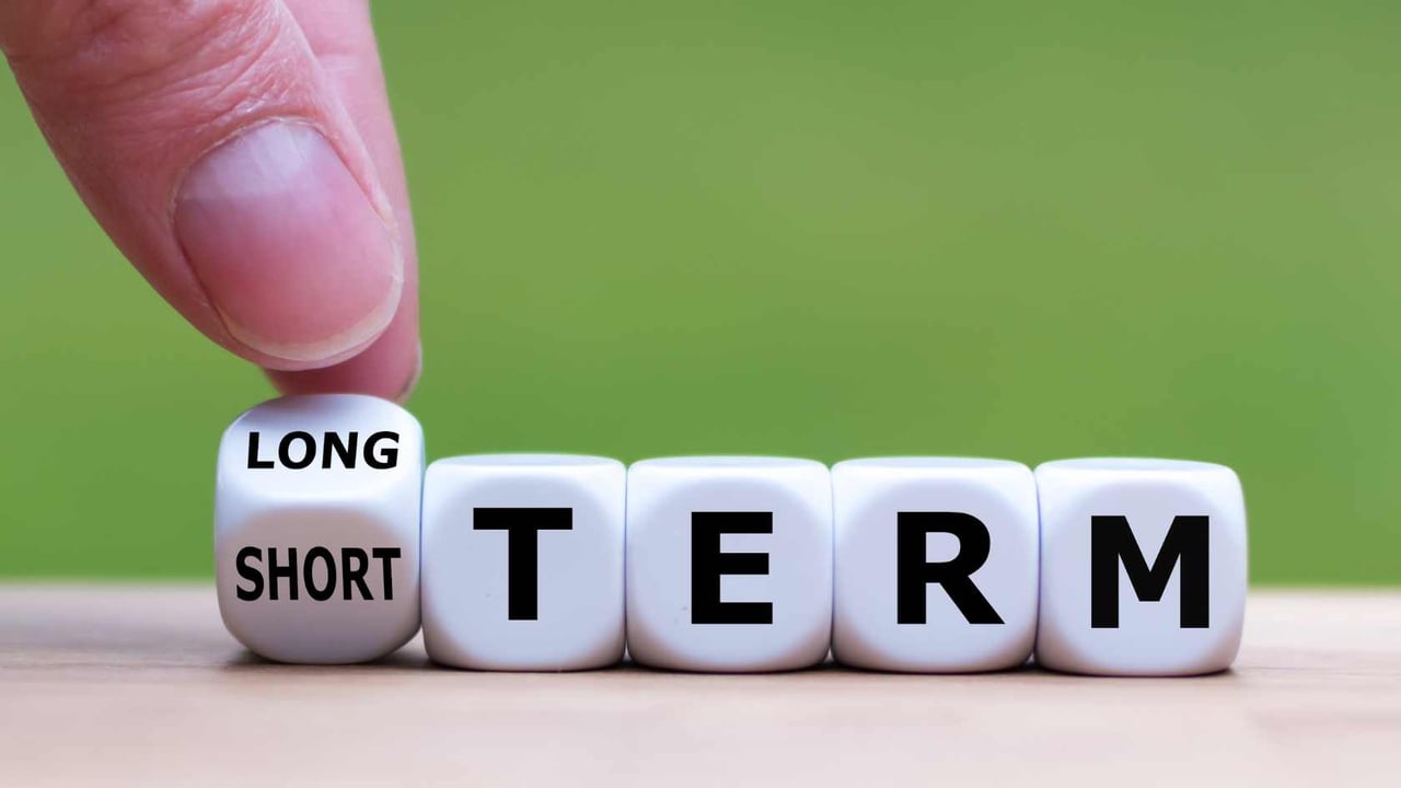 The Airbnb vs. Long-Term Rental Debate: What Makes Sense This Fall?