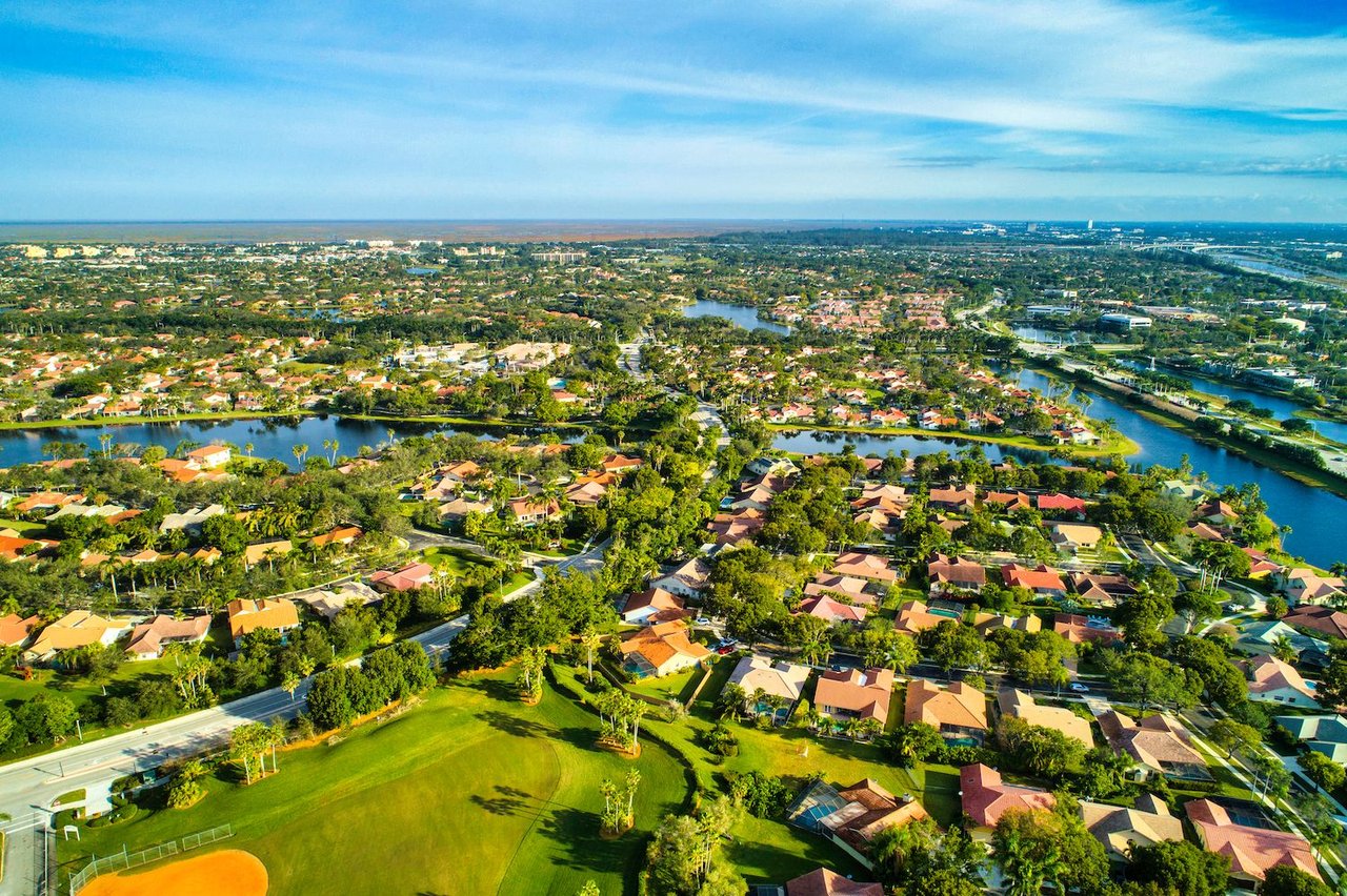 Weston, Florida: Master-Planned Living with a Touch of Luxury