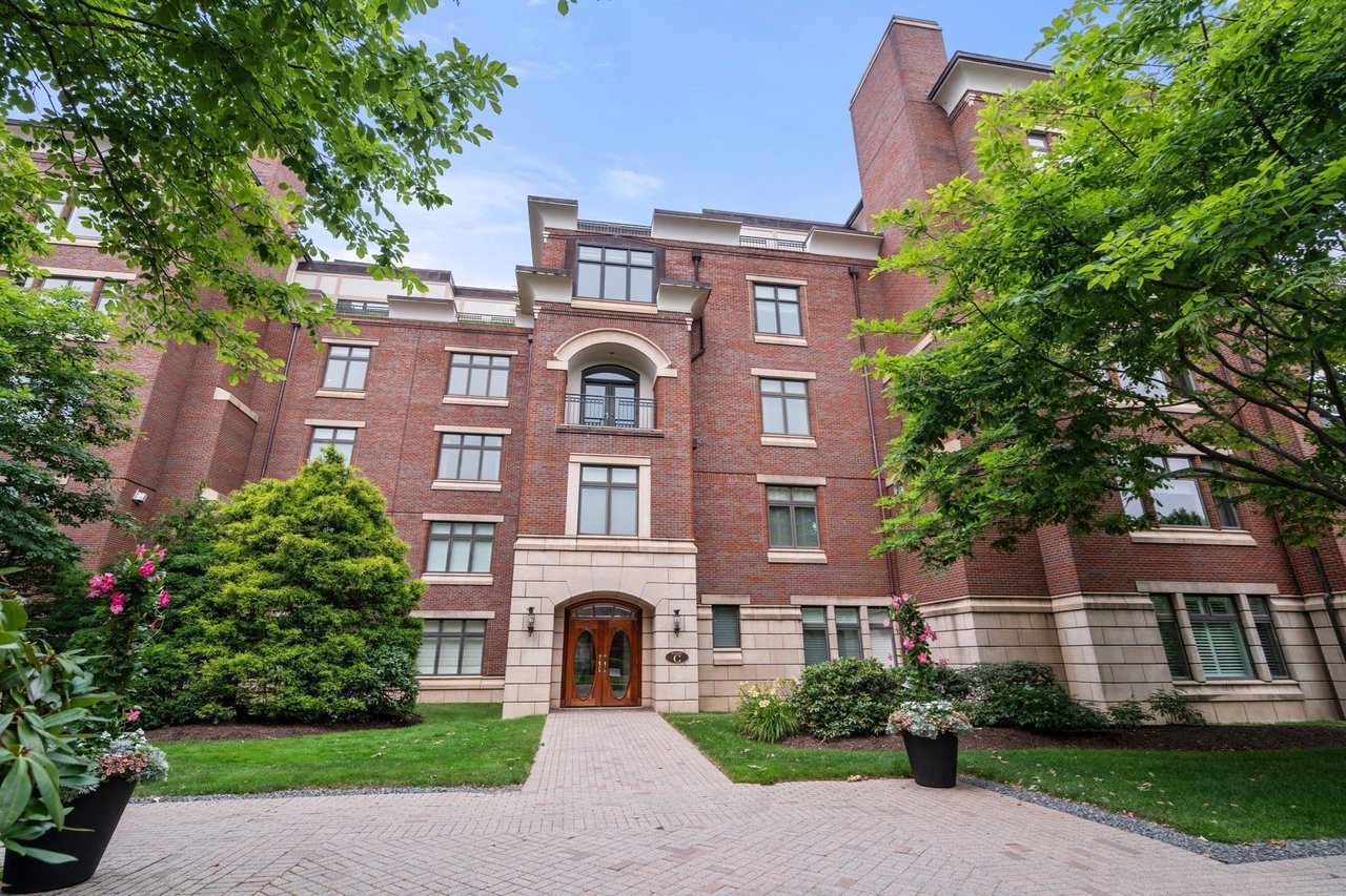 120 Seaver Street U:C401