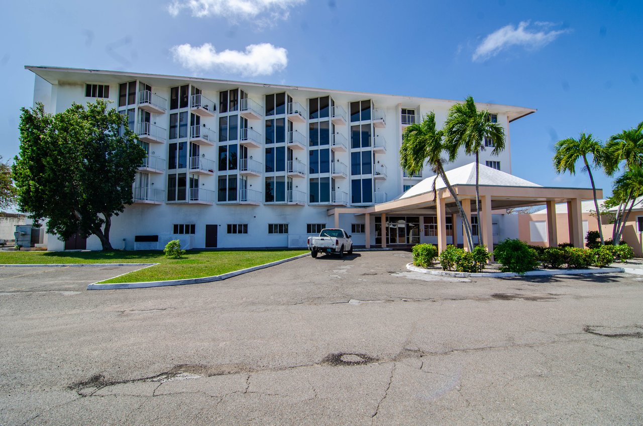 Unit #207 Pilot House