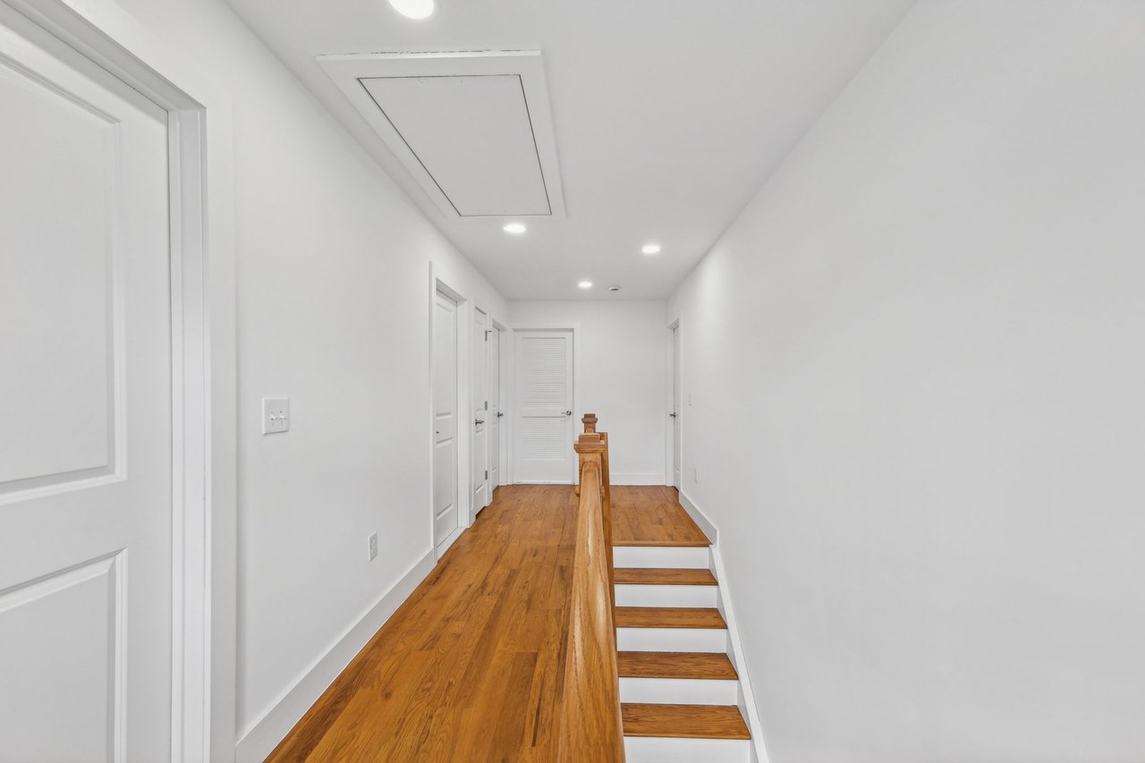 21 Kearney Ave