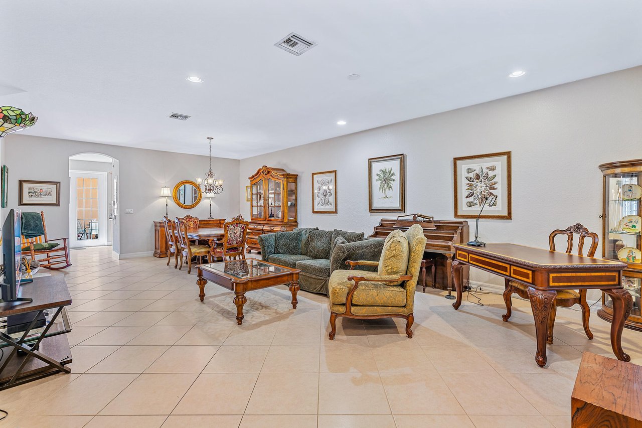 109 Glencullen Cir