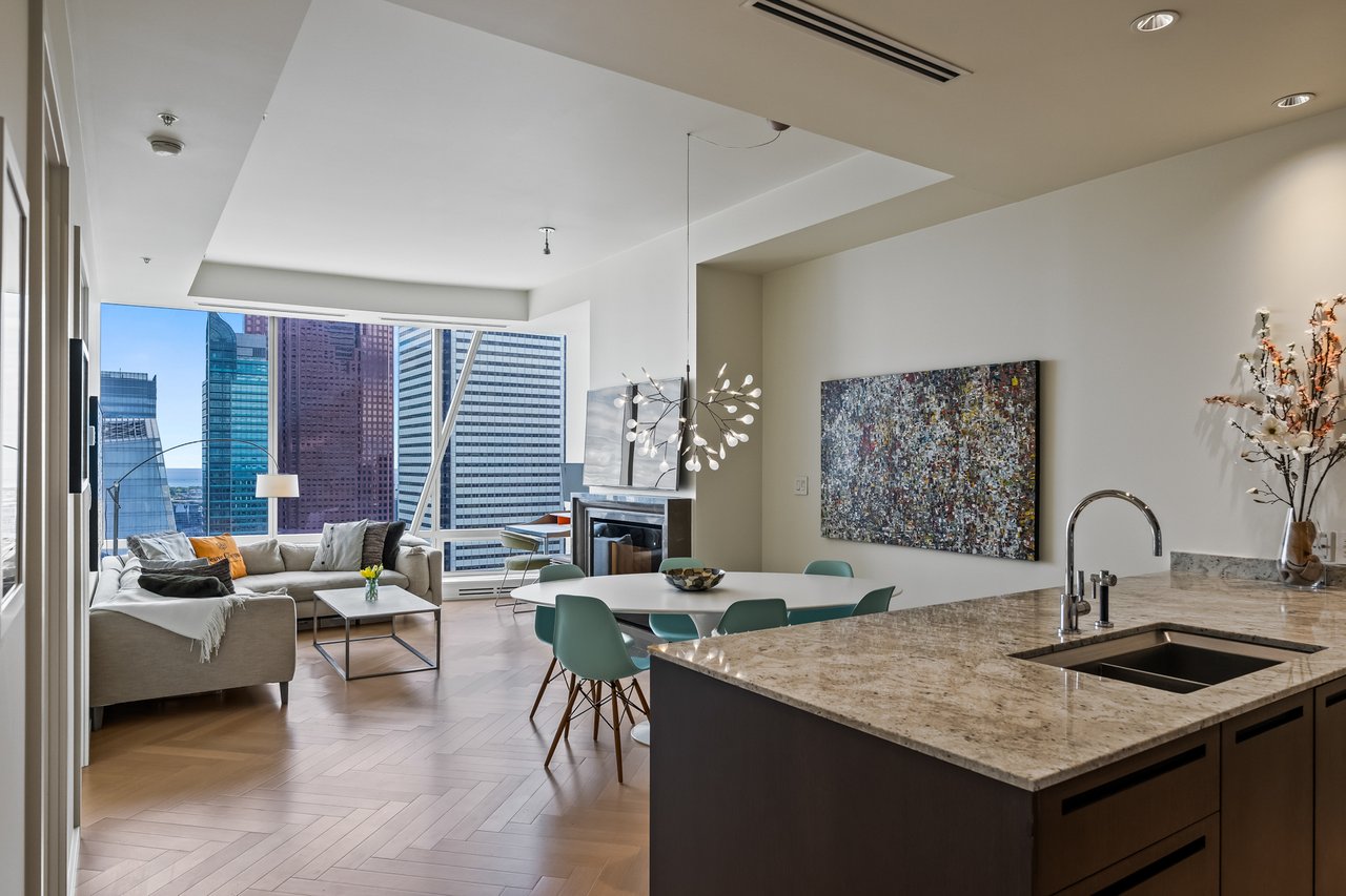 Suite 5707- 180 University Avenue 