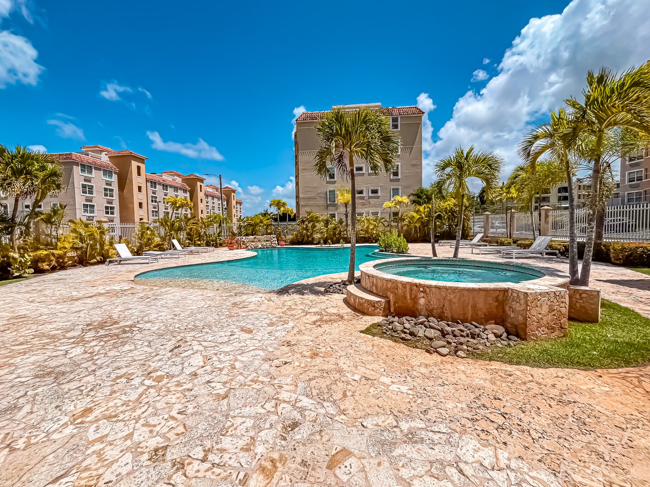 Cove by the Sea J-502