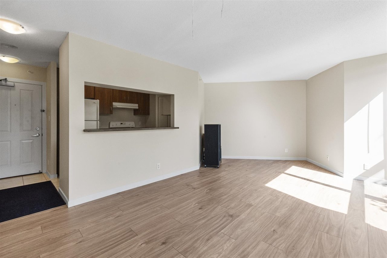 3663 Crowley Dr, #211