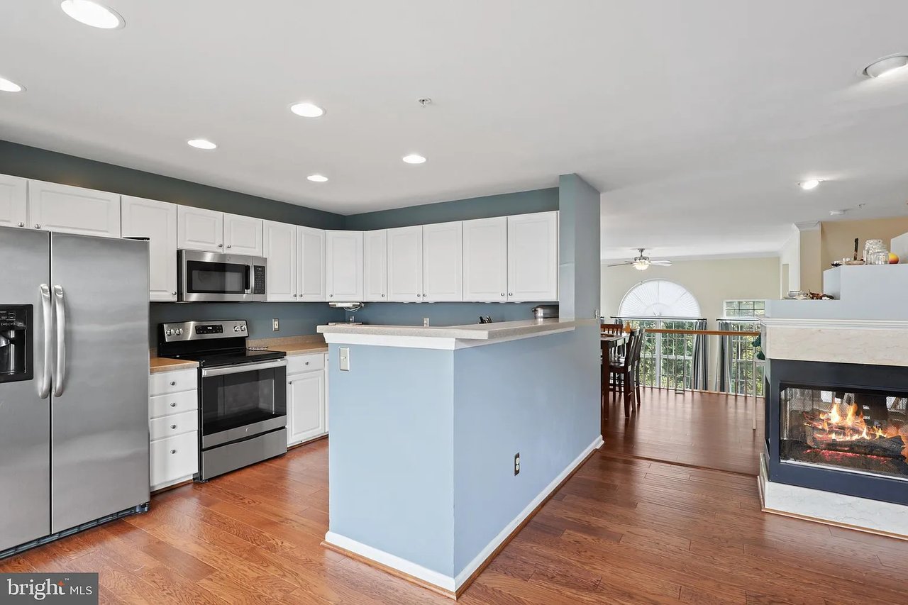 12067 Trumbull Way