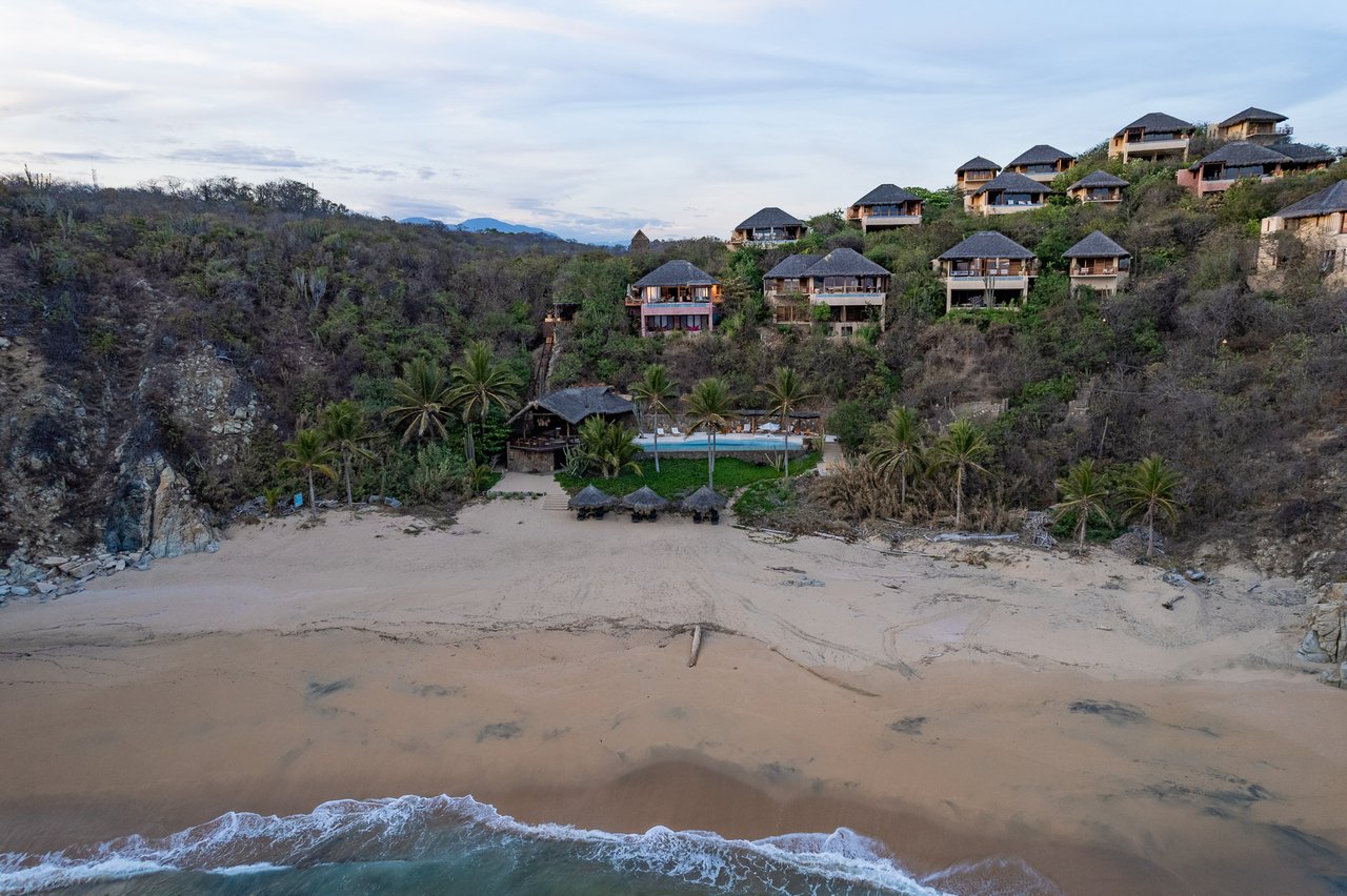 3 bedroom, Single Family Home, Bugamvilla, Montecito Beach Village