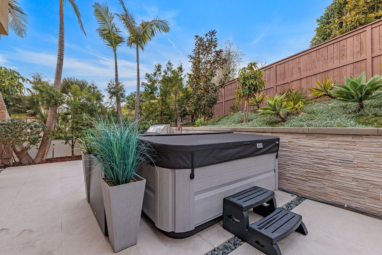 1460 Ravean Court