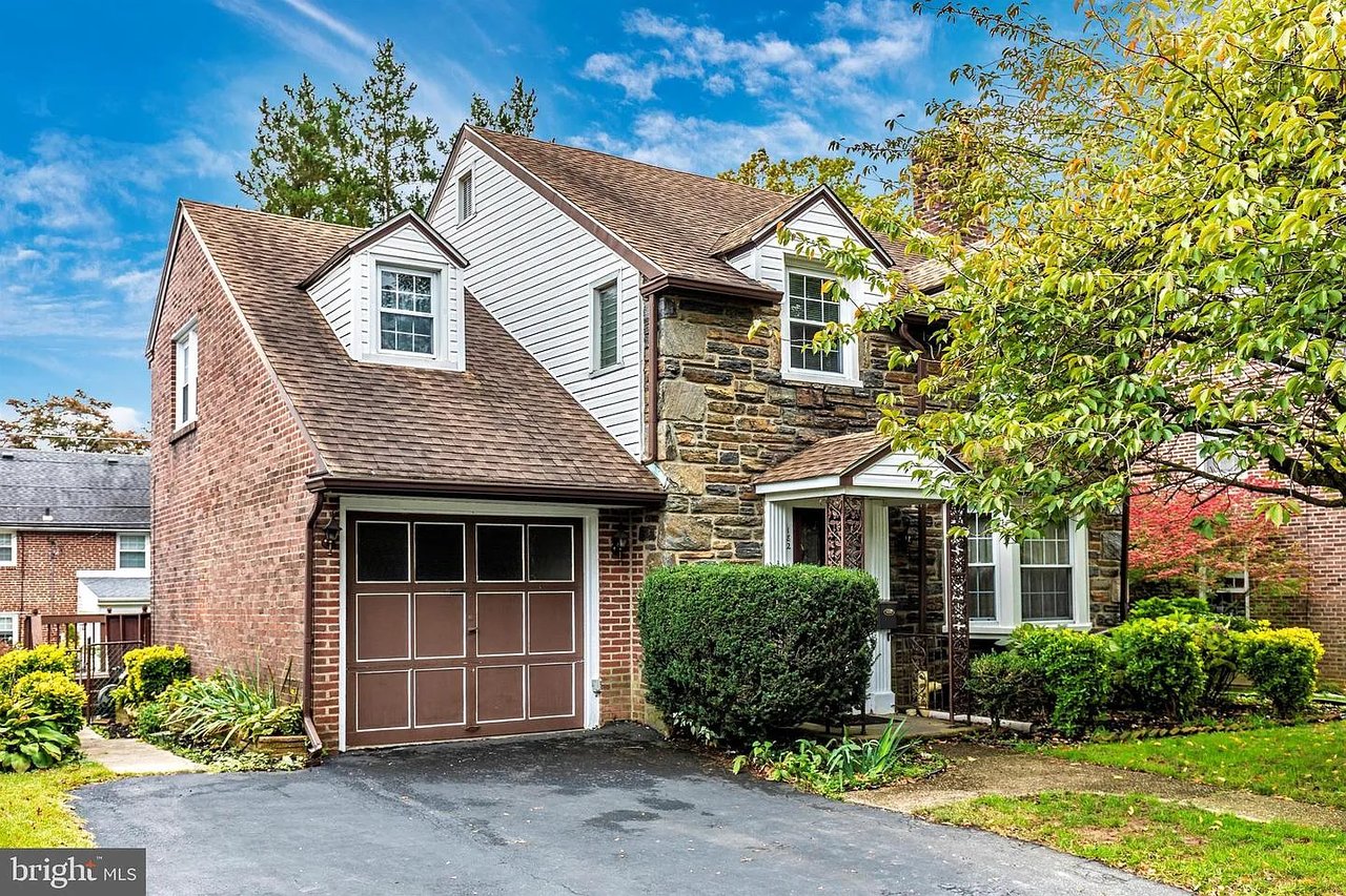 182 Bryn Mawr Ave
