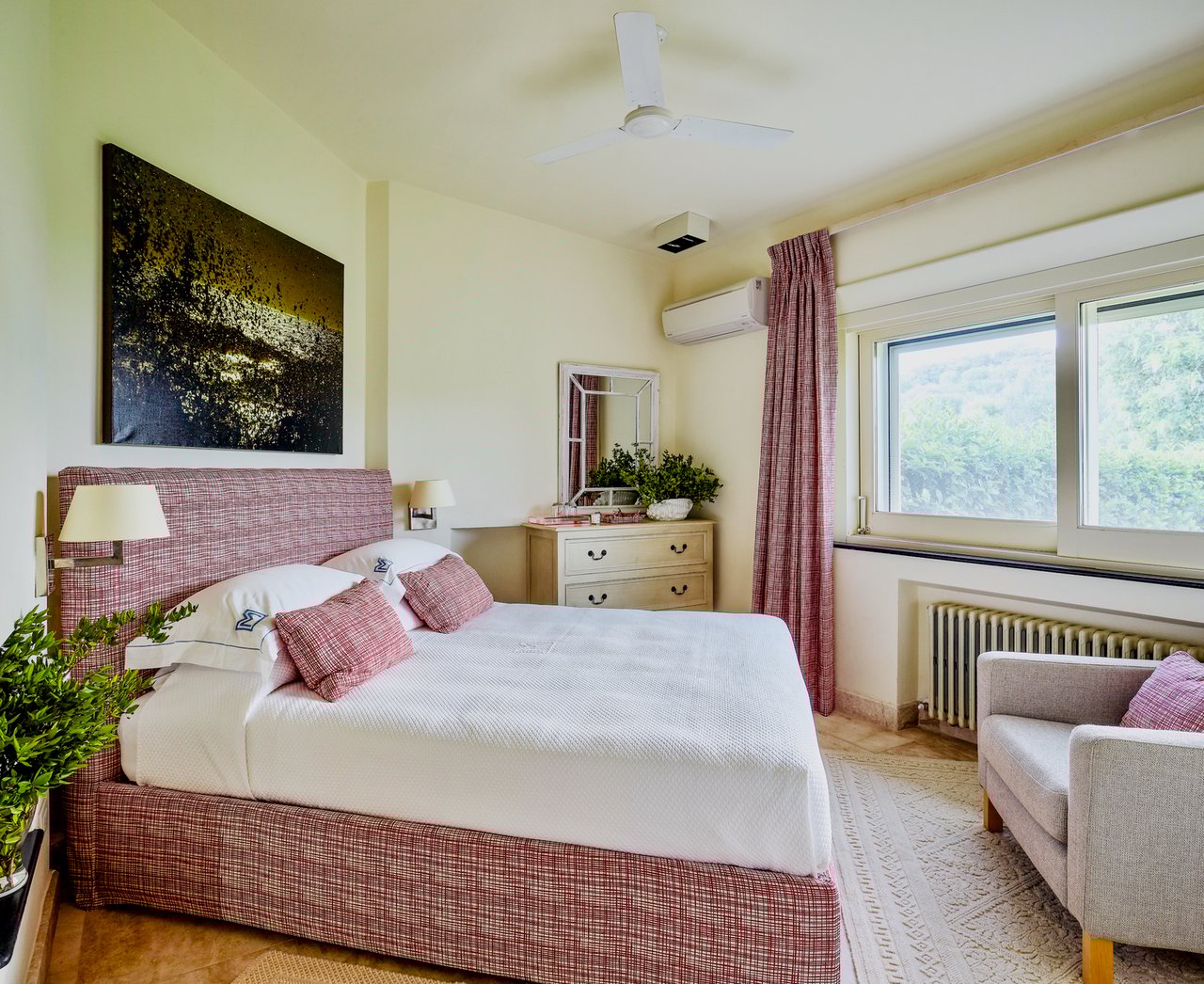 Breathtaking Beachfront Vacation Villa