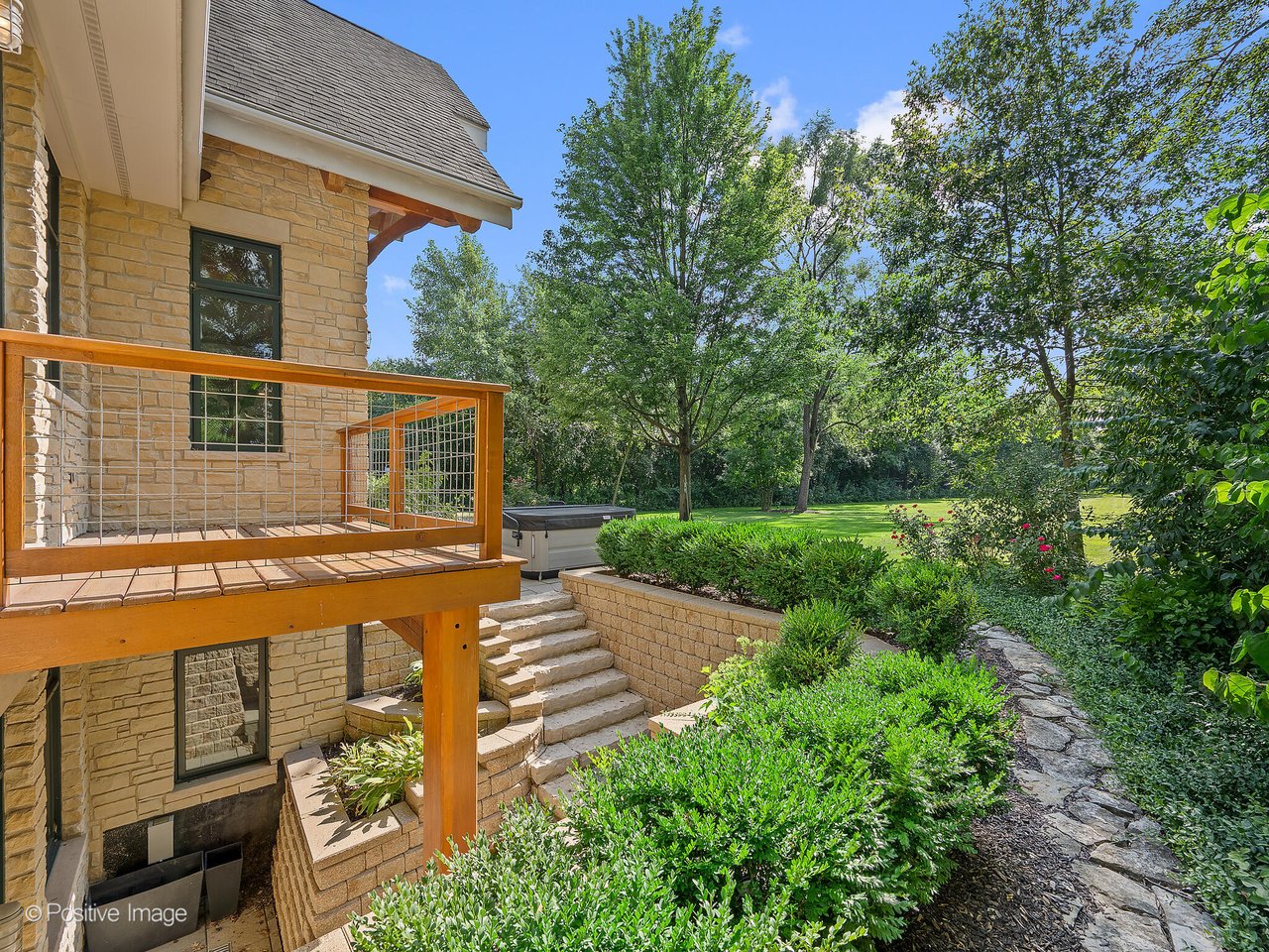 1040 S Edgewood