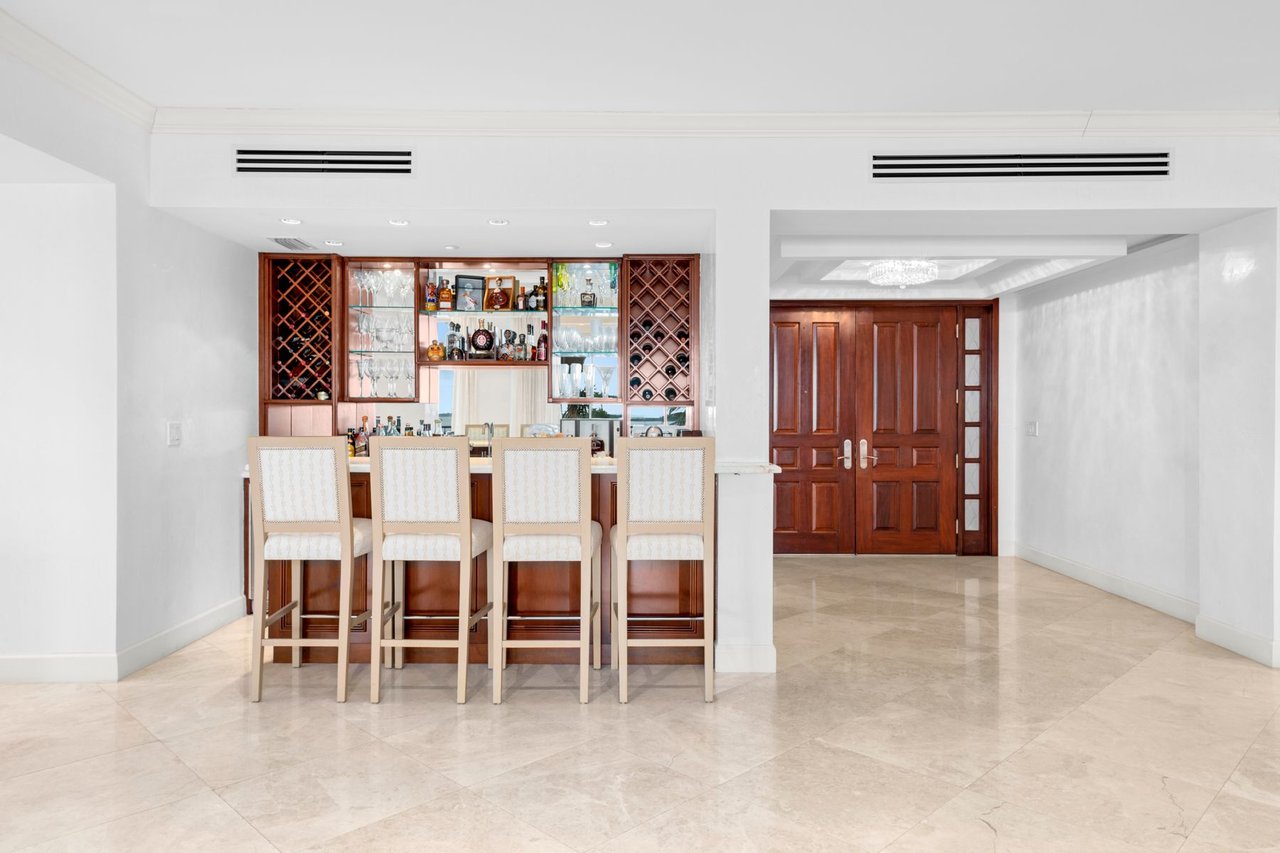 5233 Fisher Island Dr, Unit 5233