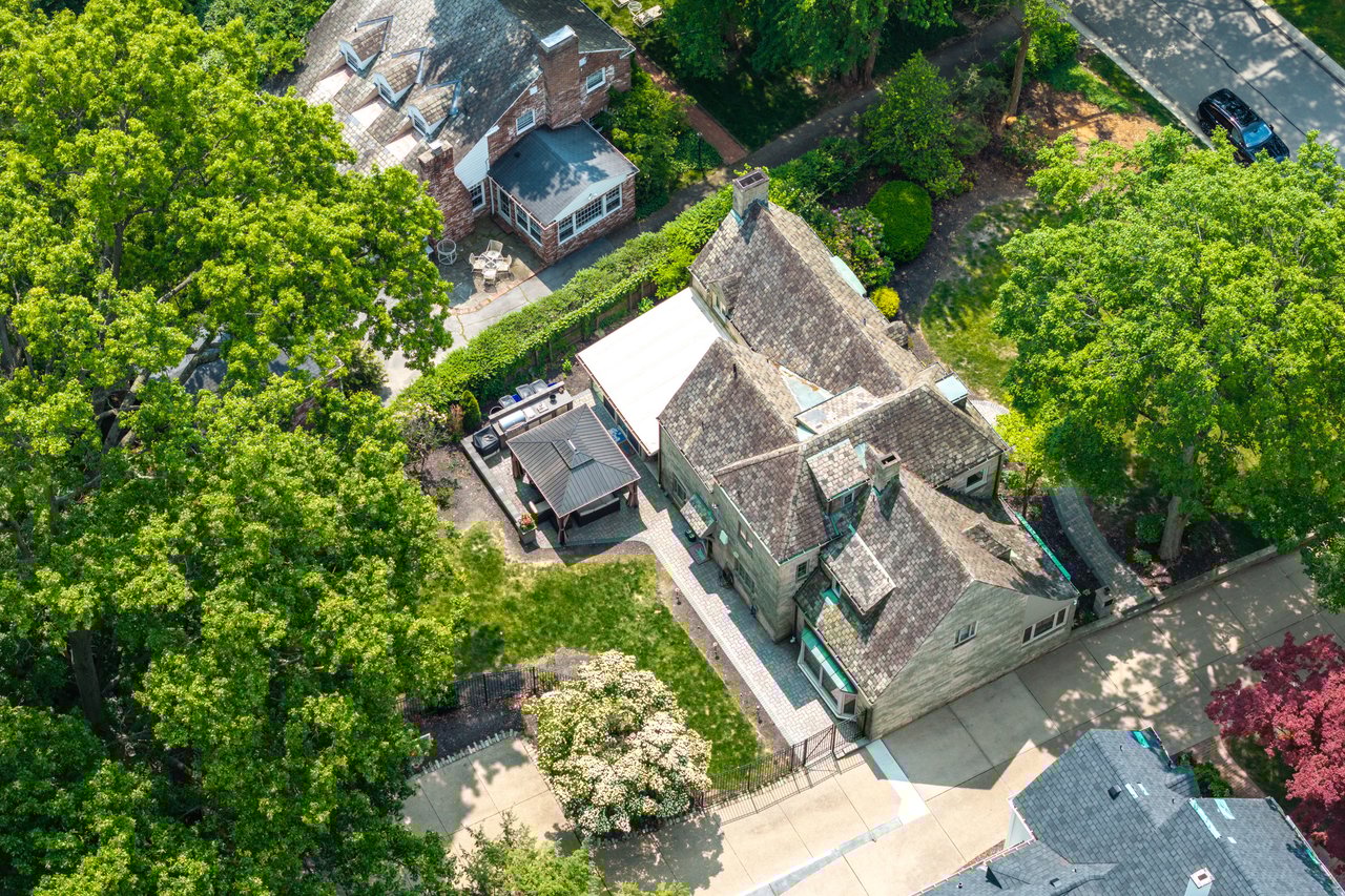 694 Valleyview Road