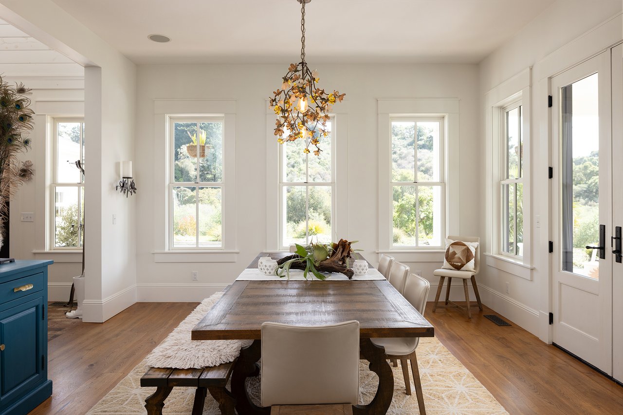 Honey Hill - 365 Race Horse Ln