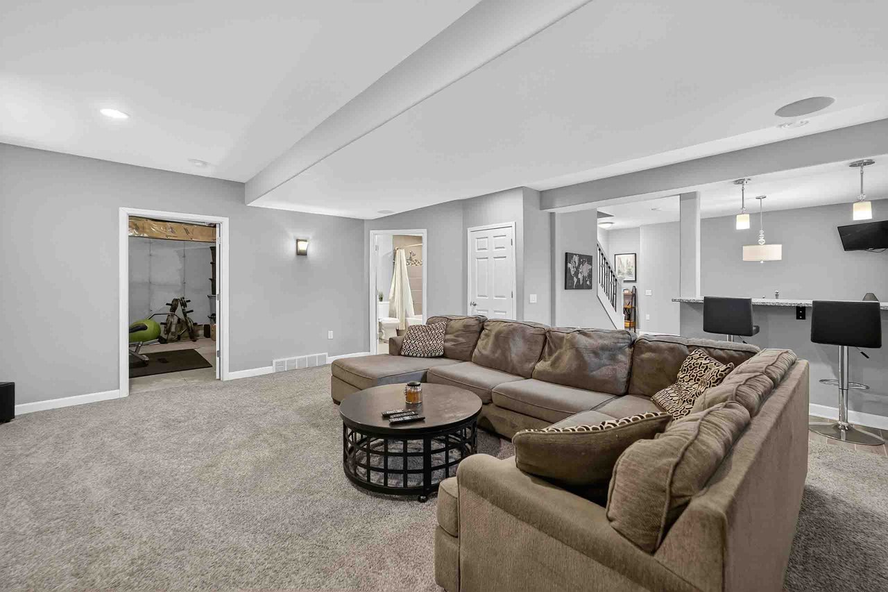772 Marlow Bay