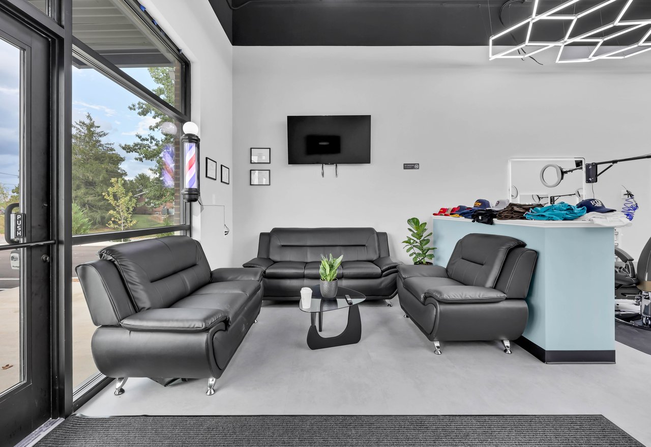 RD Flow Barbershop- Burle Way