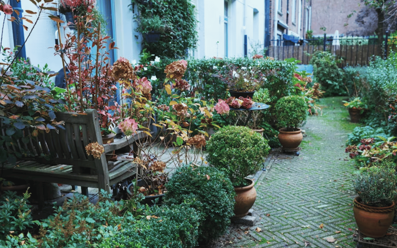 Outdoor Elegance: Designing High-End Patios, Terraces, and Private Gardens in Washington DC