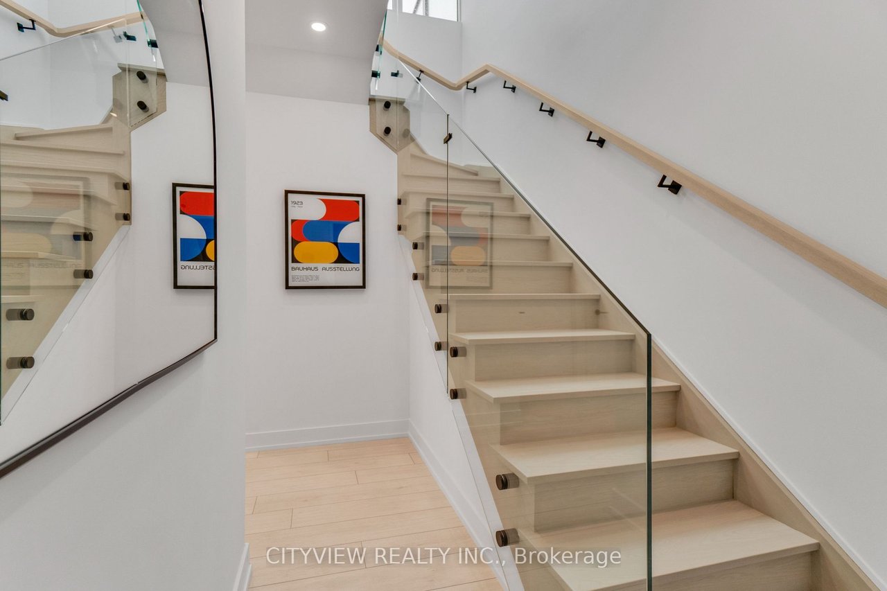 THE OSCAR RESIDENCES 