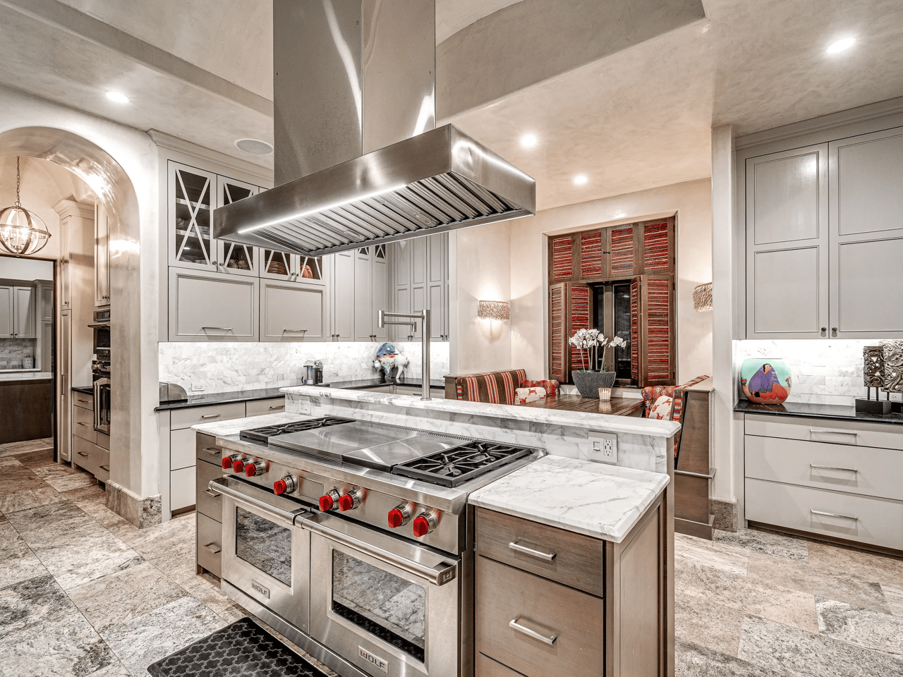 Exquisite Private Estate Overlooking Gaillardia Golf Course in Oklahoma City - Wyatt Poindexter - The Agency