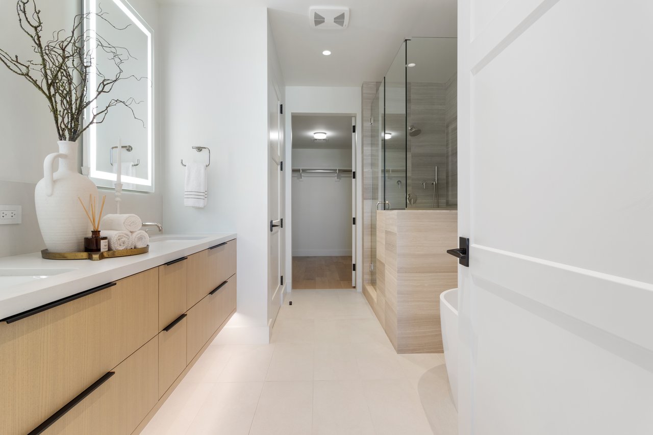 4849 N CAMELBACK RIDGE Drive B308