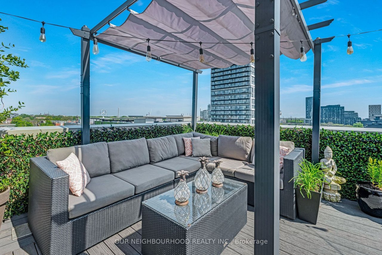 Regent Park Penthouse 