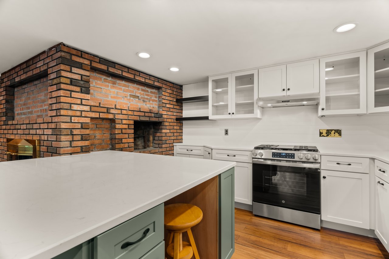 158 Buffalo Hollow Rd