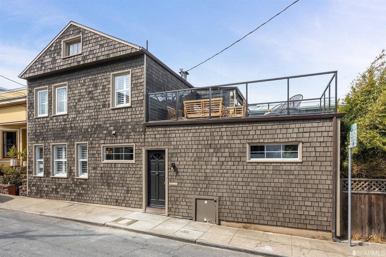 12 Carson St