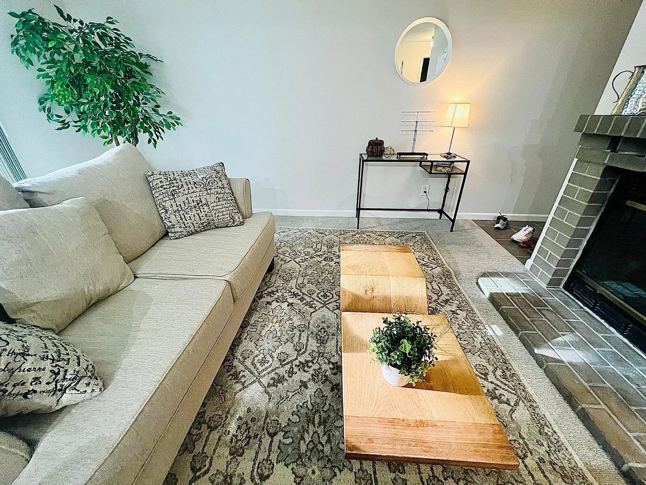 6700 NE 182nd St APT B203