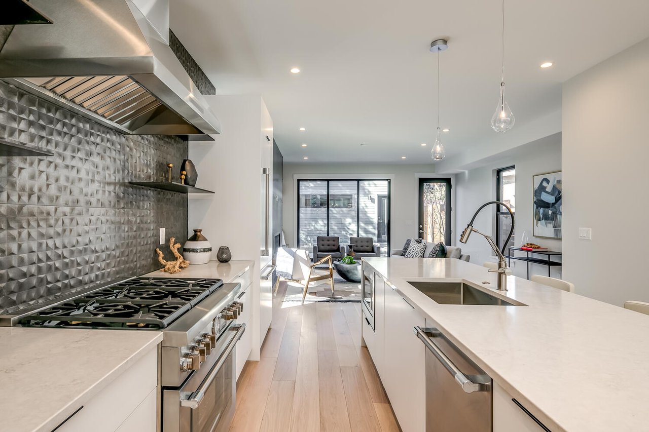 3339 Bryant Street Potter Highlands