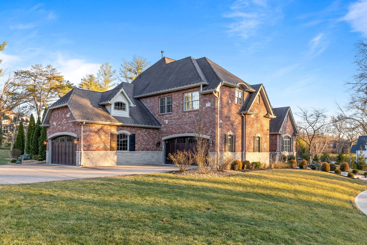 24 Williamsburg Estates Drive