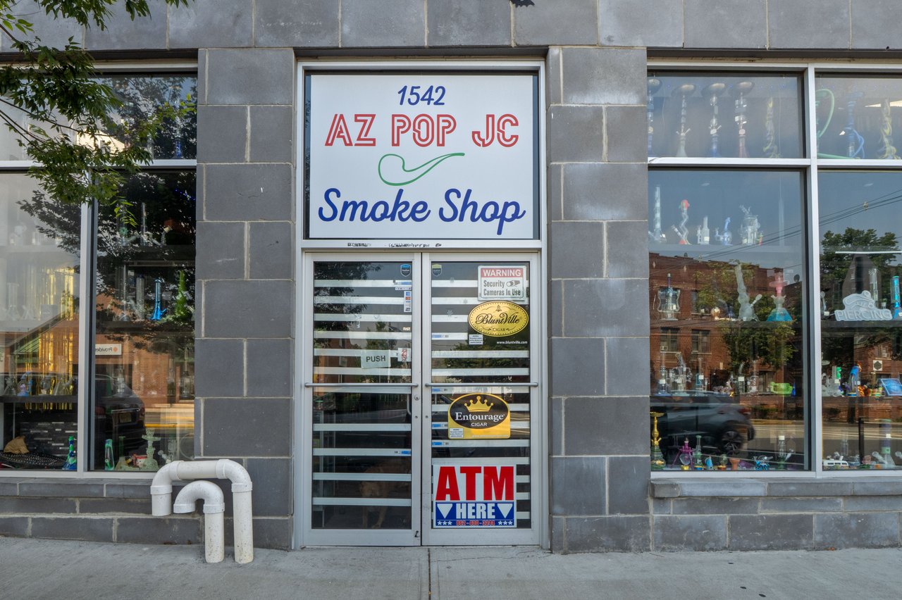 Fully Built-Out Smoke Shop | Turnkey Business Opportunity