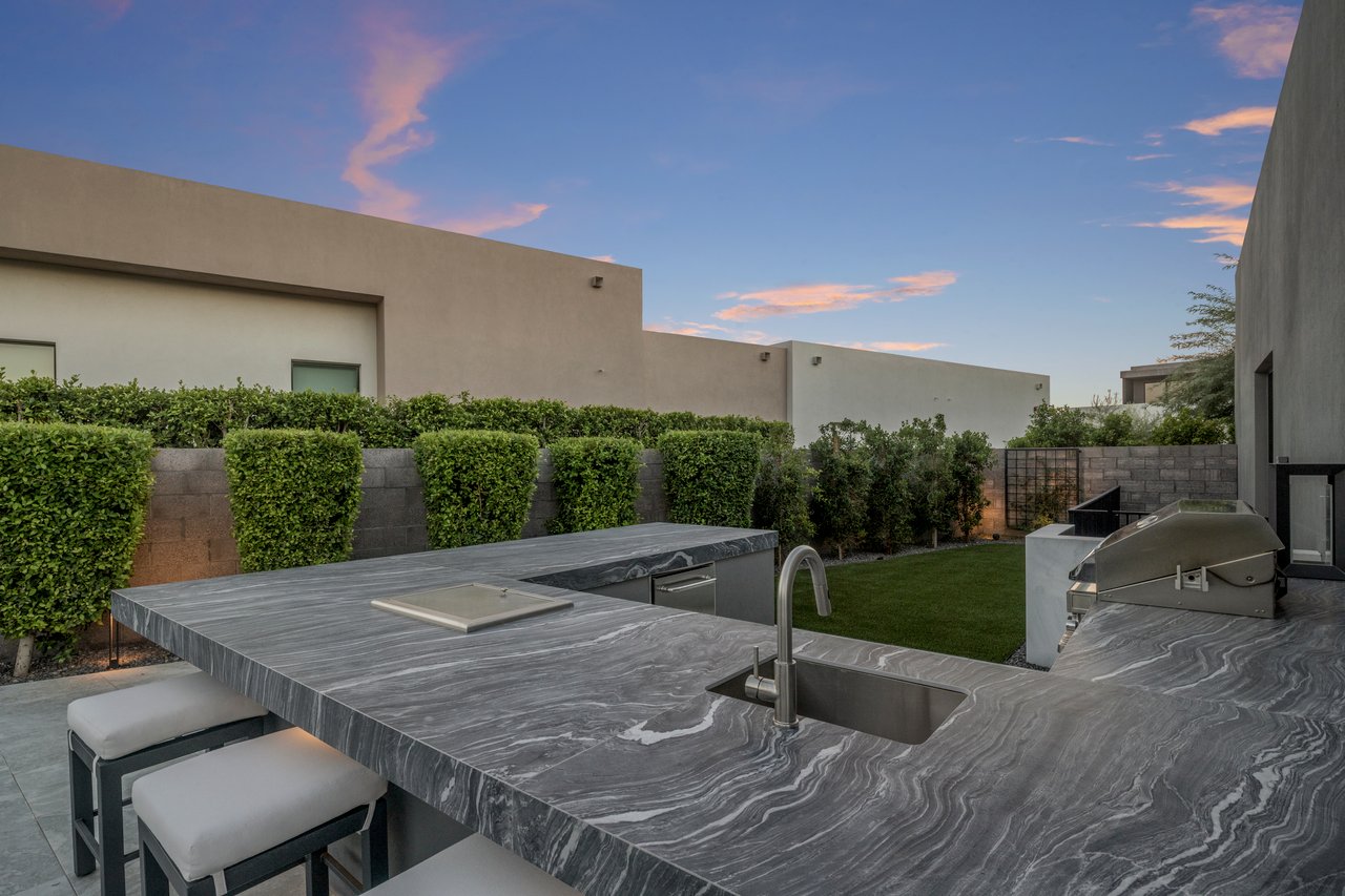 6914 E Cactus Wren Road