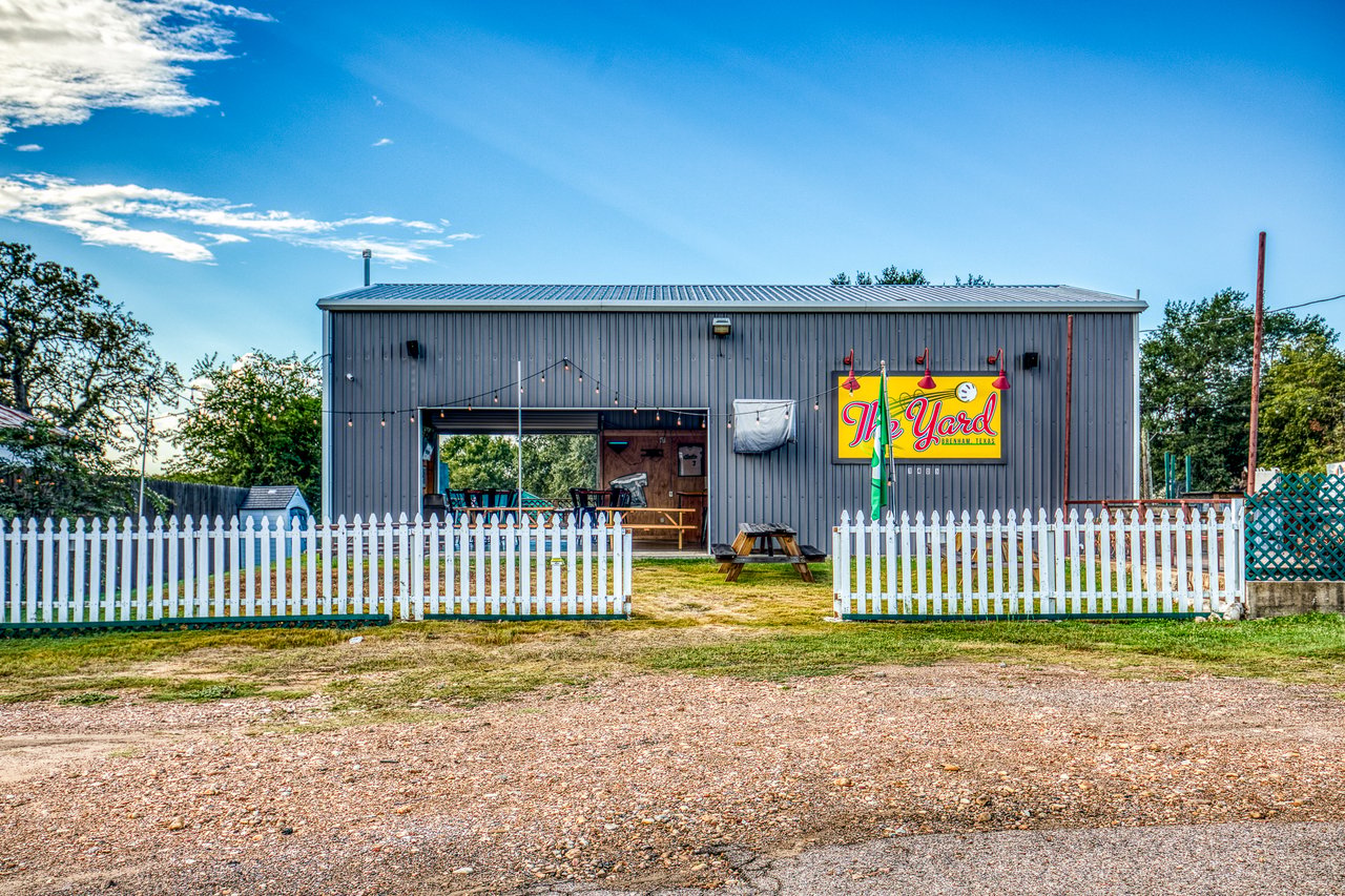 1405 W Main St Brenham, Texas 77833