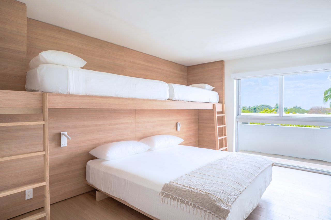 Beach Haus Bal Harbour Residences
