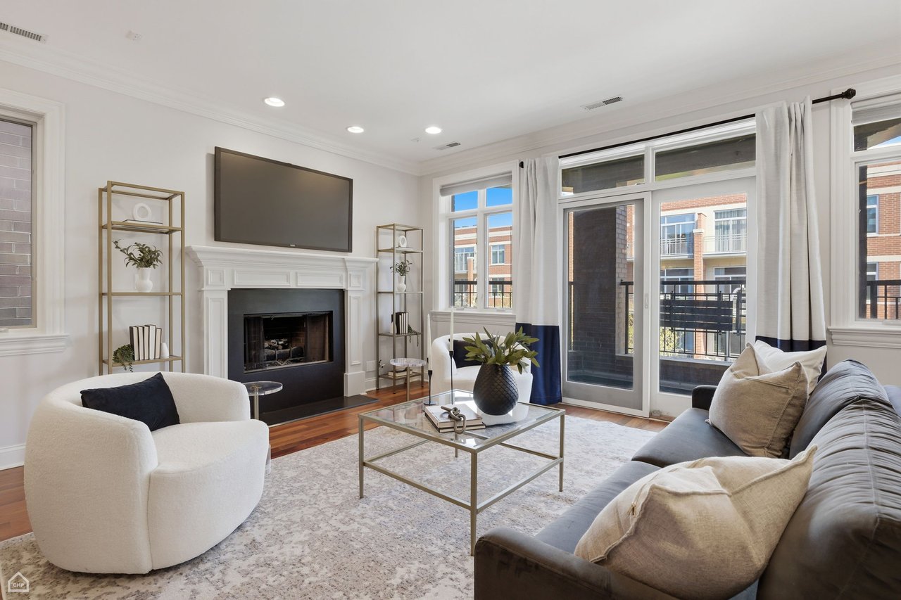 1047 W Monroe Street Unit 3