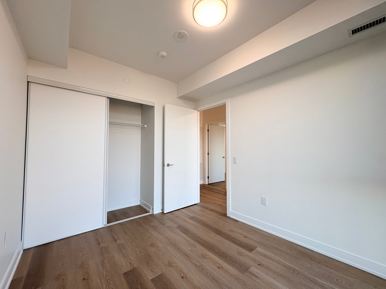 470 Front Street W 1412