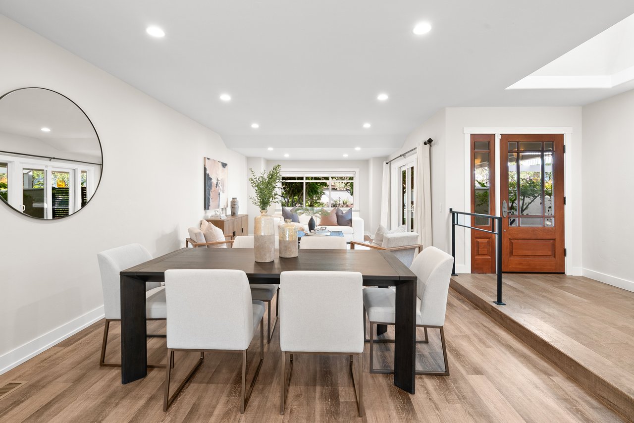 247 Marchmont Dr
