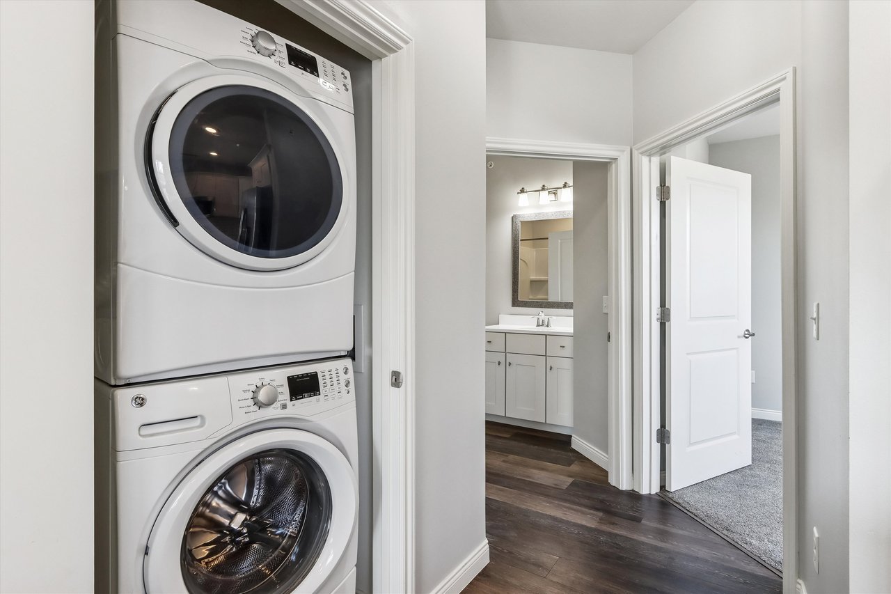 2176 Willenbrock Cir