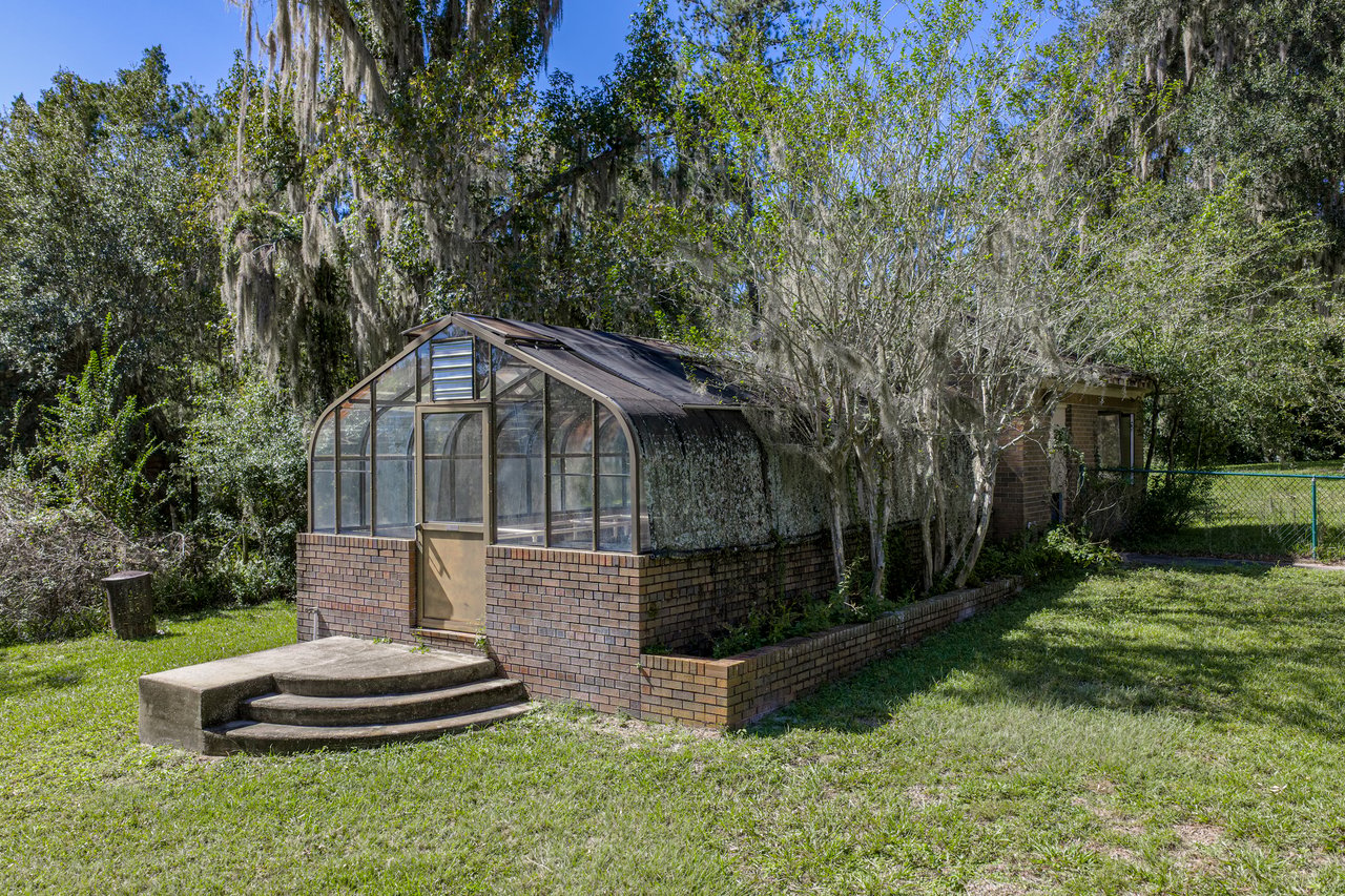 18728 LAKE IOLA RD